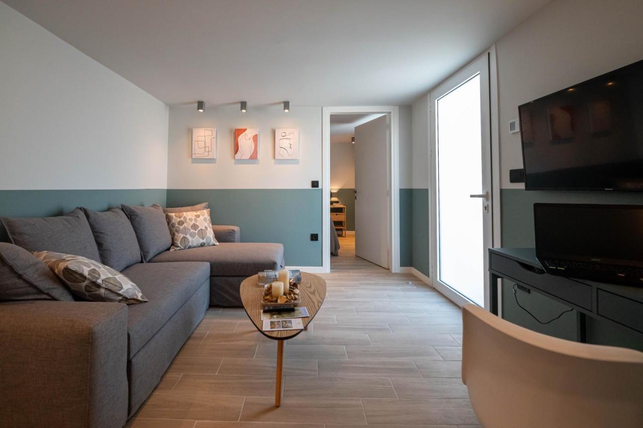 Villa Vesta Retire - Kalamata Mediterranean Villas Luaran gambar